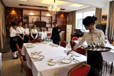 酒店管理專(zhuān)業(yè)中的餐飲管理 核心要素與職業(yè)發(fā)展